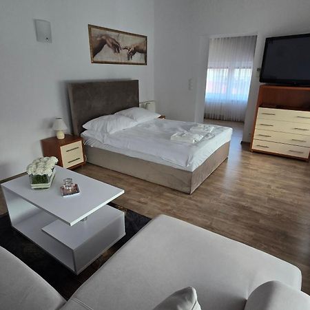 Bralin Motel Za Miedza מראה חיצוני תמונה