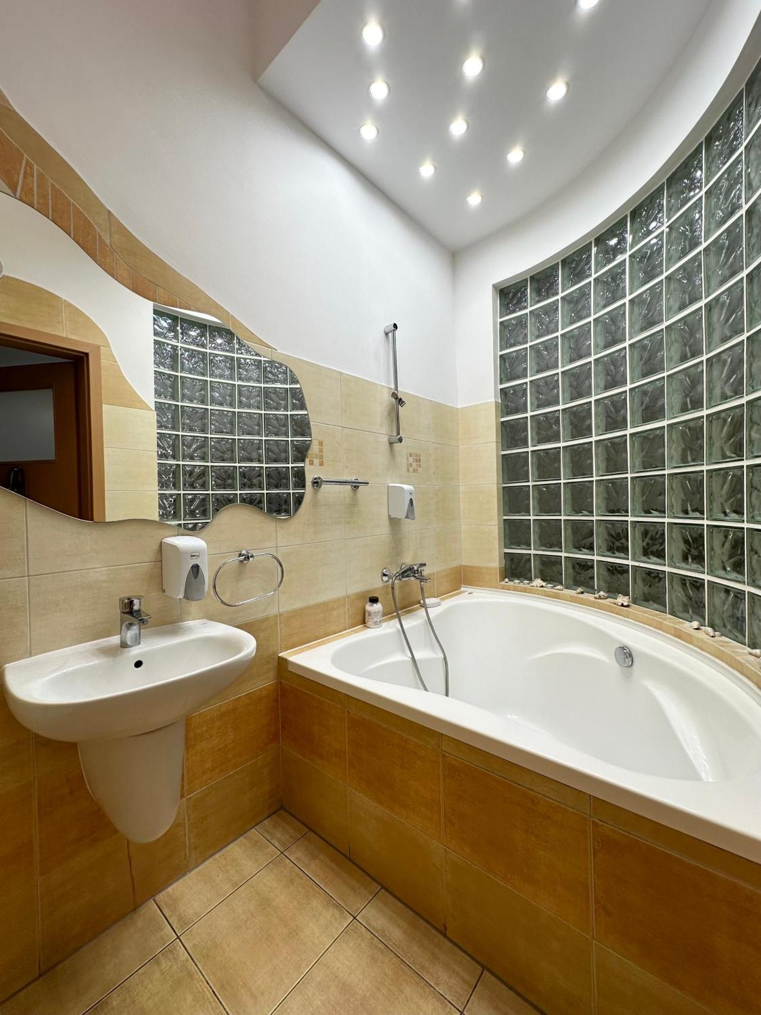 Bralin Motel Za Miedza מראה חיצוני תמונה