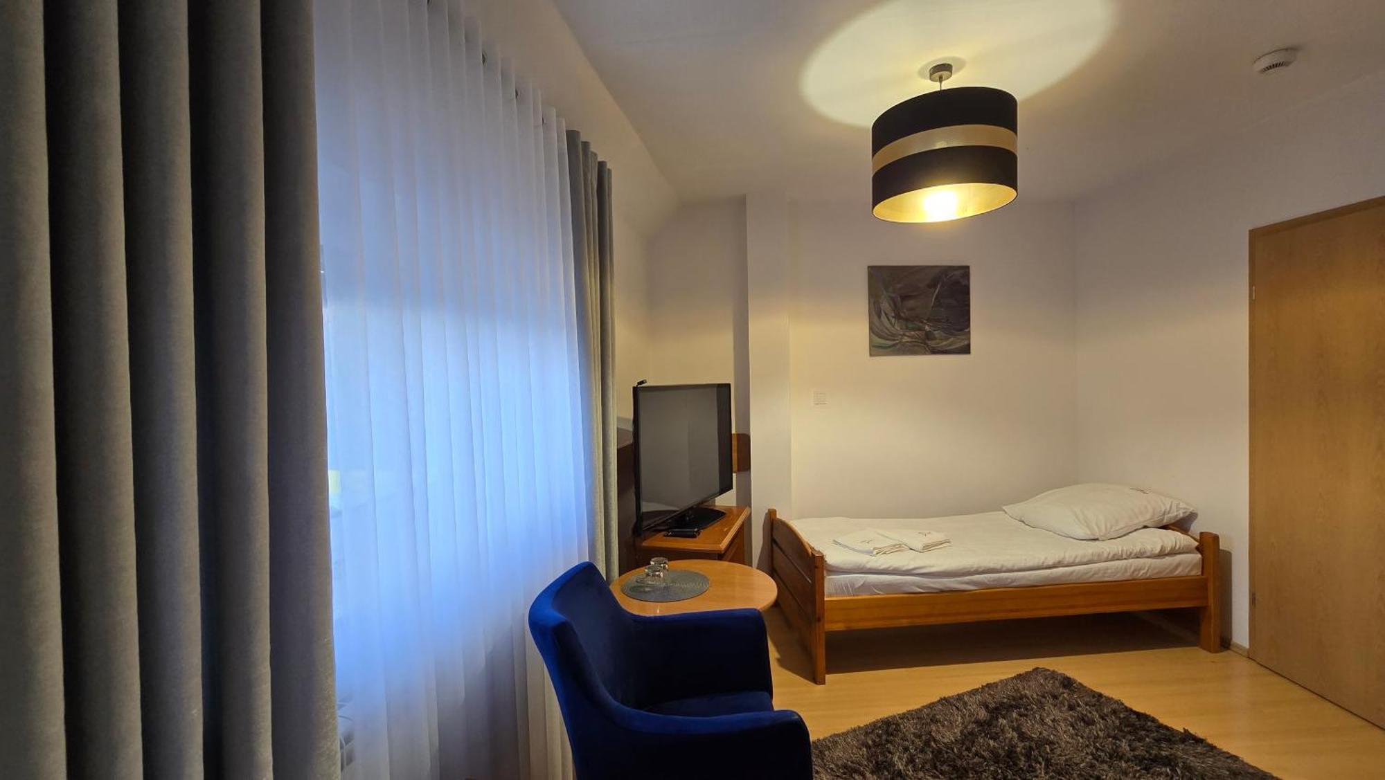 Bralin Motel Za Miedza מראה חיצוני תמונה