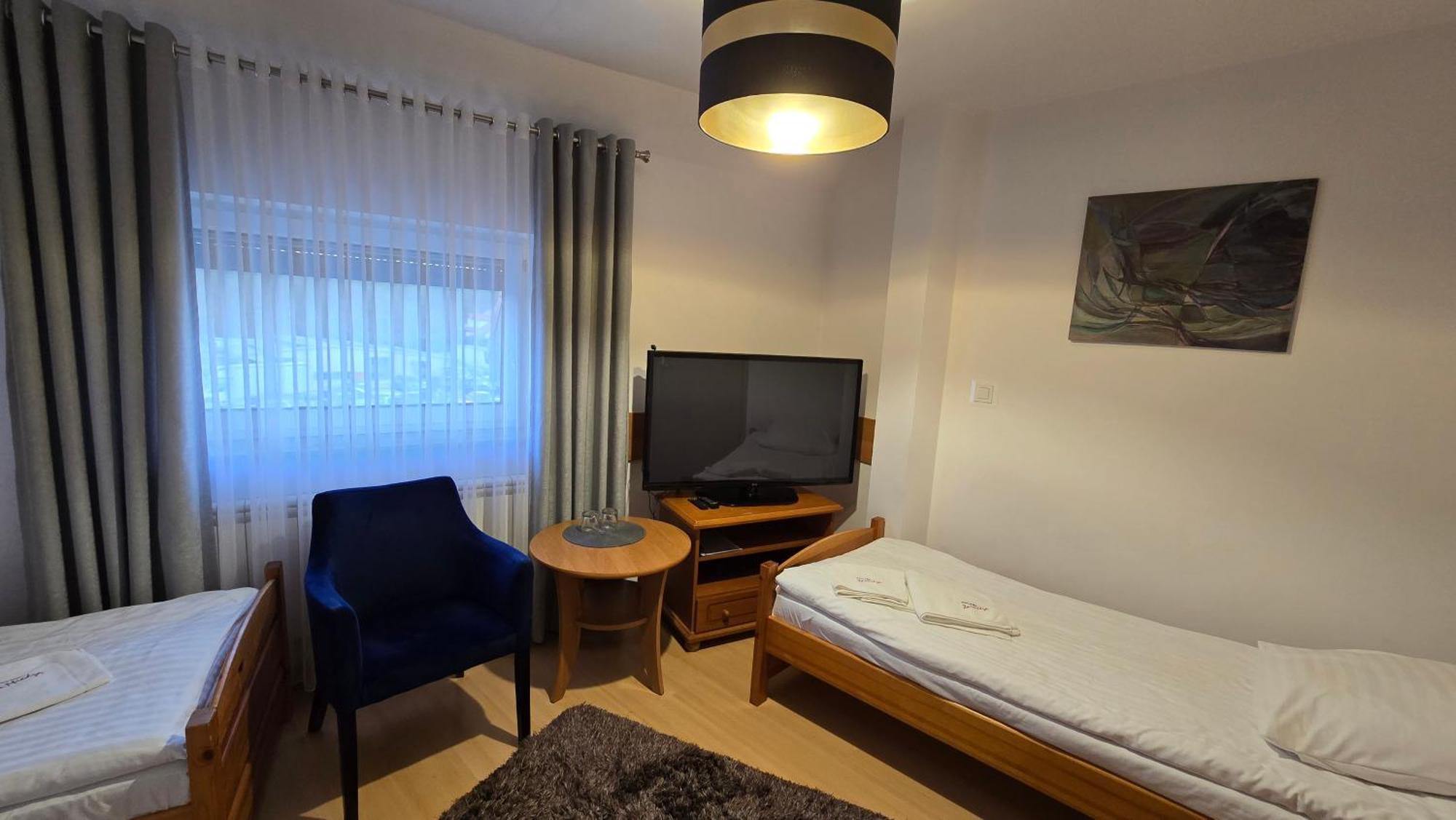 Bralin Motel Za Miedza מראה חיצוני תמונה
